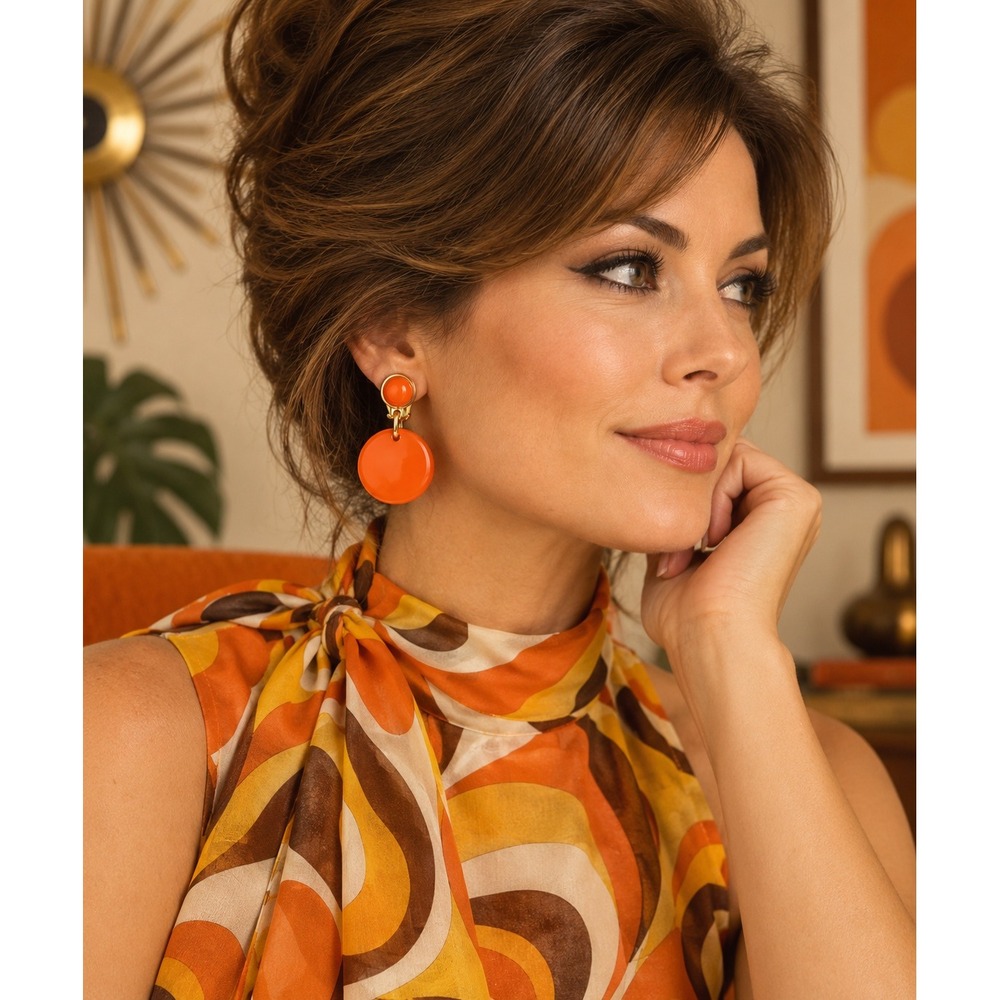Vintage Crown Trifari Orange Disc Dangle Gold Tone Clip On Earrings